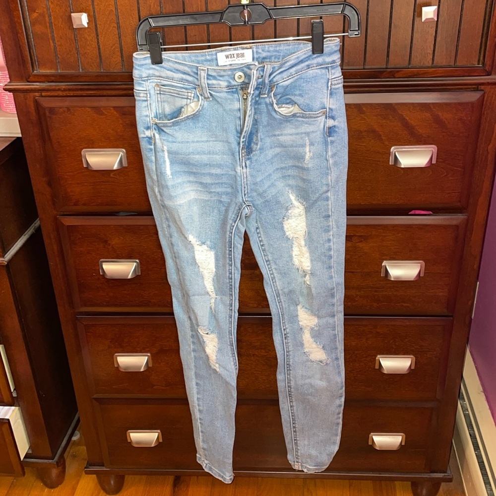 Wax Jean Distressed Light Wash Denim Jeans 💙